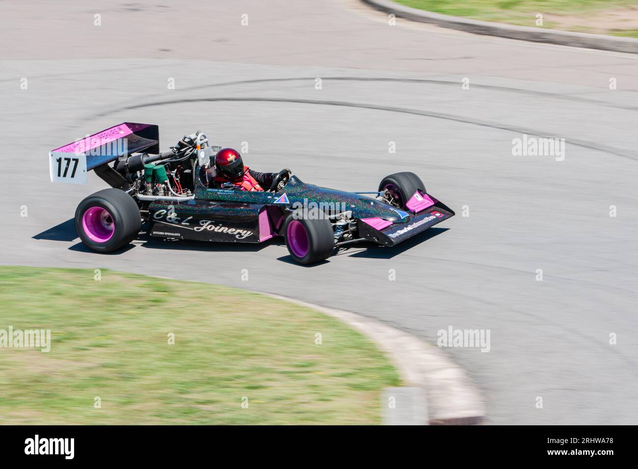 Club Level Open-Wheel-Rennwagen, der bei einem Bergrennen in Newcastle, New South Wales, antritt Stockfoto