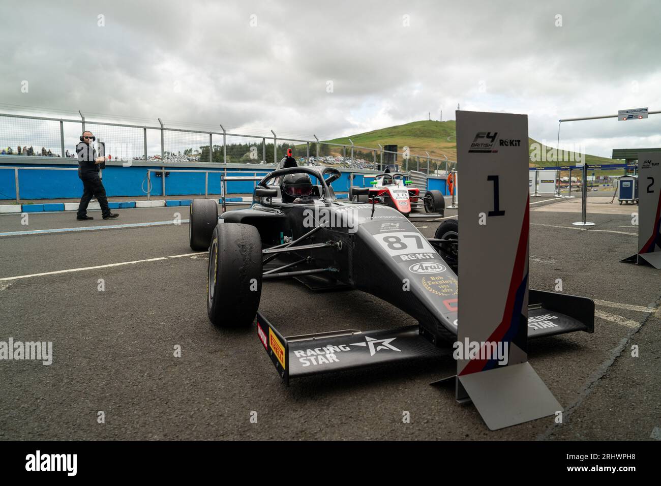 Britische F4-Meisterschaft Deagen FAIRCLOUGH (#87) JHR Developments Knockhill Race 2 2023 Stockfoto