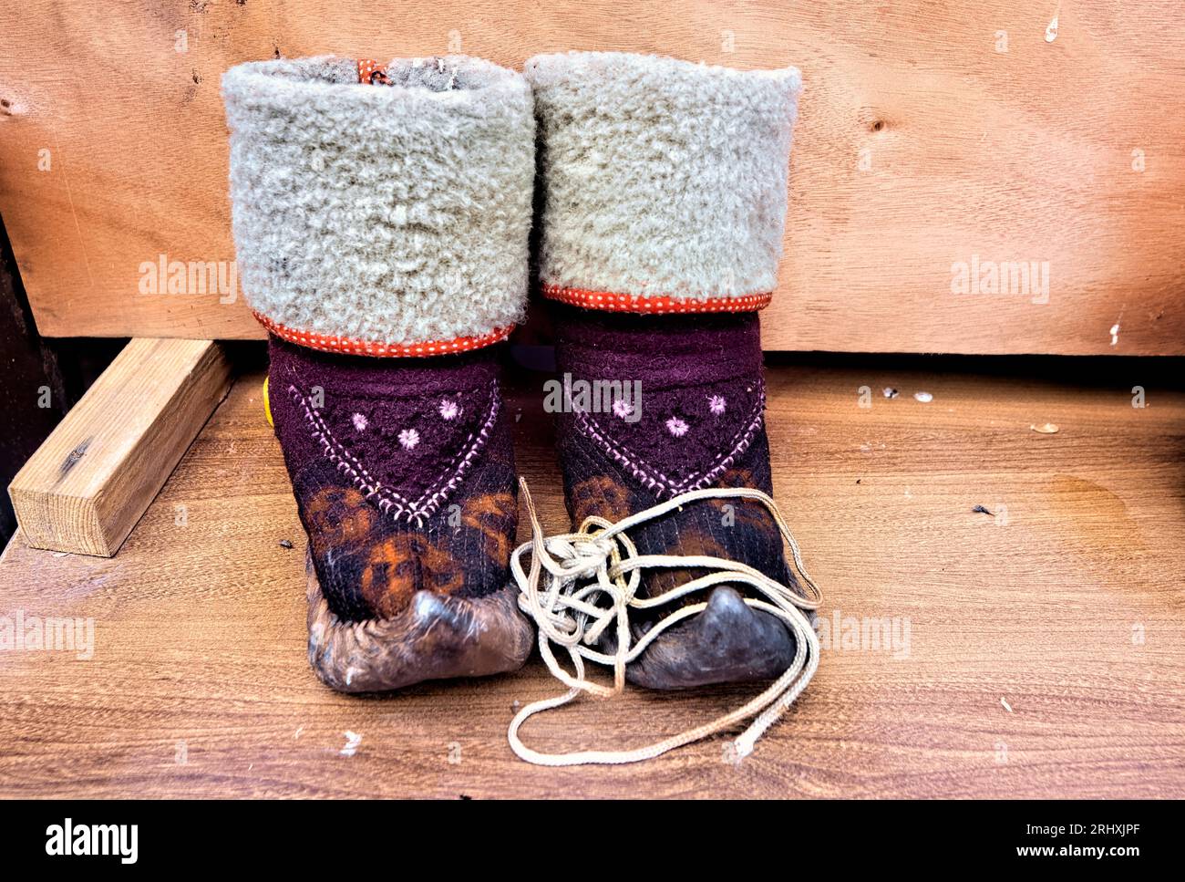 Traditionelle Ladakhi „pabu“ Schuhe, Zanskar, Ladakh, Indien Stockfoto