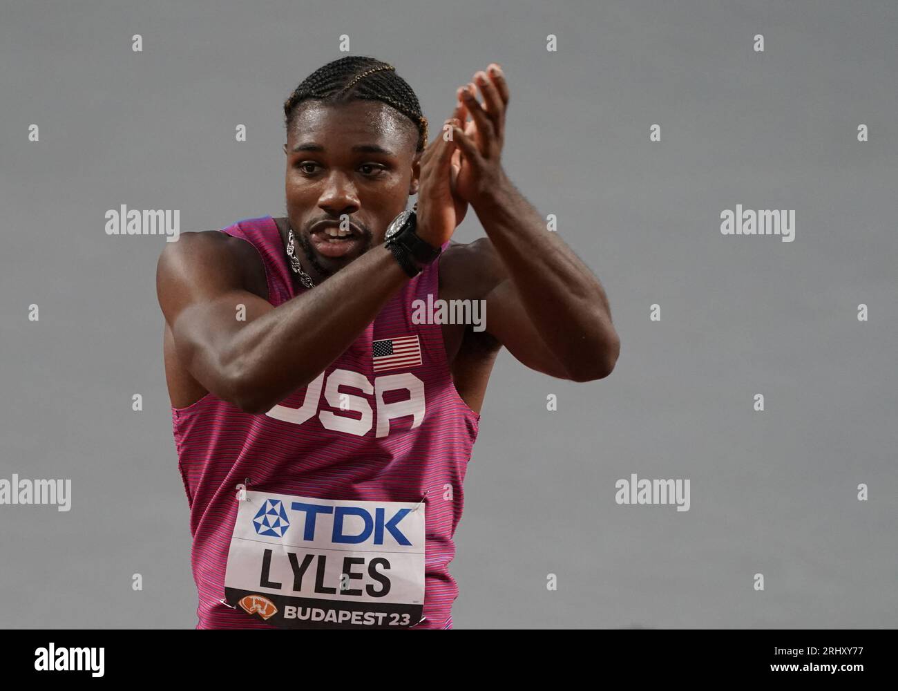 Budapest, Ungarn. August 2023. Leichtathletik: Weltmeisterschaften, 100 m, Vorlauf, Männer, im National Athletics Center. Noah Lyles (USA) in Aktion. Quelle: Marcus Brandt/dpa/Alamy Live News Stockfoto