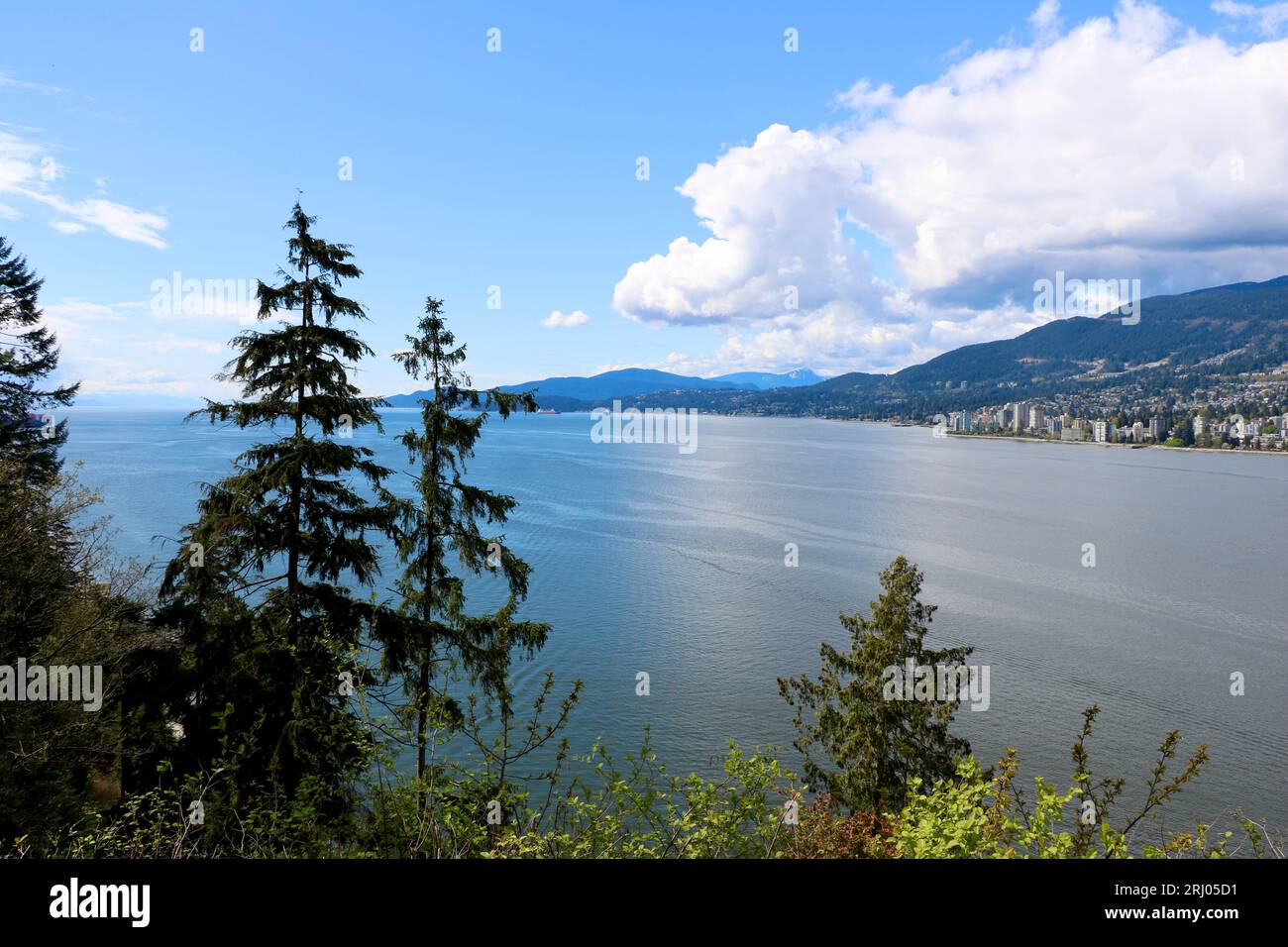 Wunderschöner Blick auf die Landschaft des Wassers vom Prospect Point Stanley Park in Vancouver, British Columbia, Kanada, April 26 2017 Stockfoto