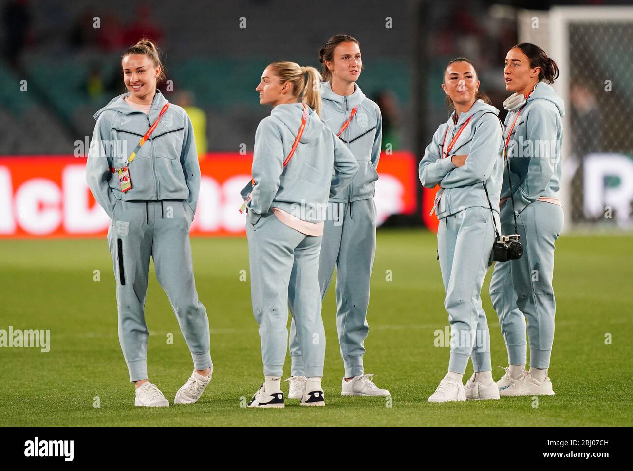 England Spieler laufen vor dem Endspiel der FIFA Frauen-Weltmeisterschaft im Stadion Australien, Sydney, auf dem Spielfeld. Bilddatum: Sonntag, 20. August 2023. Stockfoto