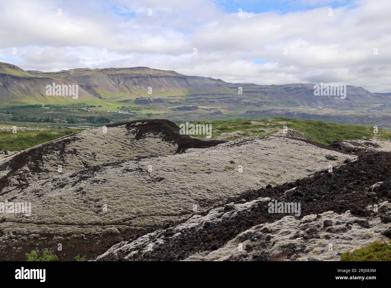 Litla Grabrok-Blick auf einen Seitenkrater des erloschenen Vulkankraters Grabrok-Island Stockfoto