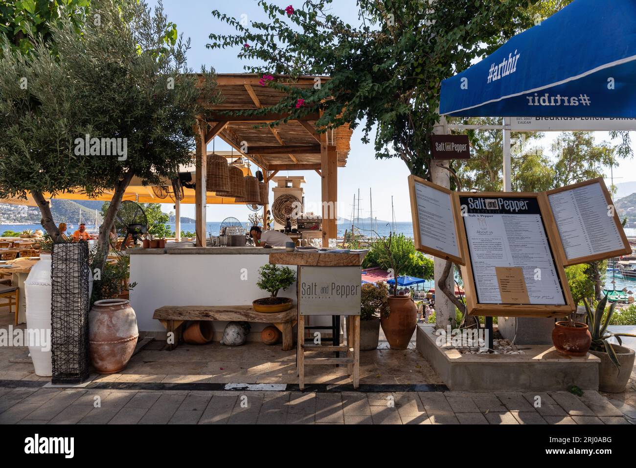 Salt and Pepper Restaurant in der Altstadt von Kalkan, Kalkan, Türkei Stockfoto