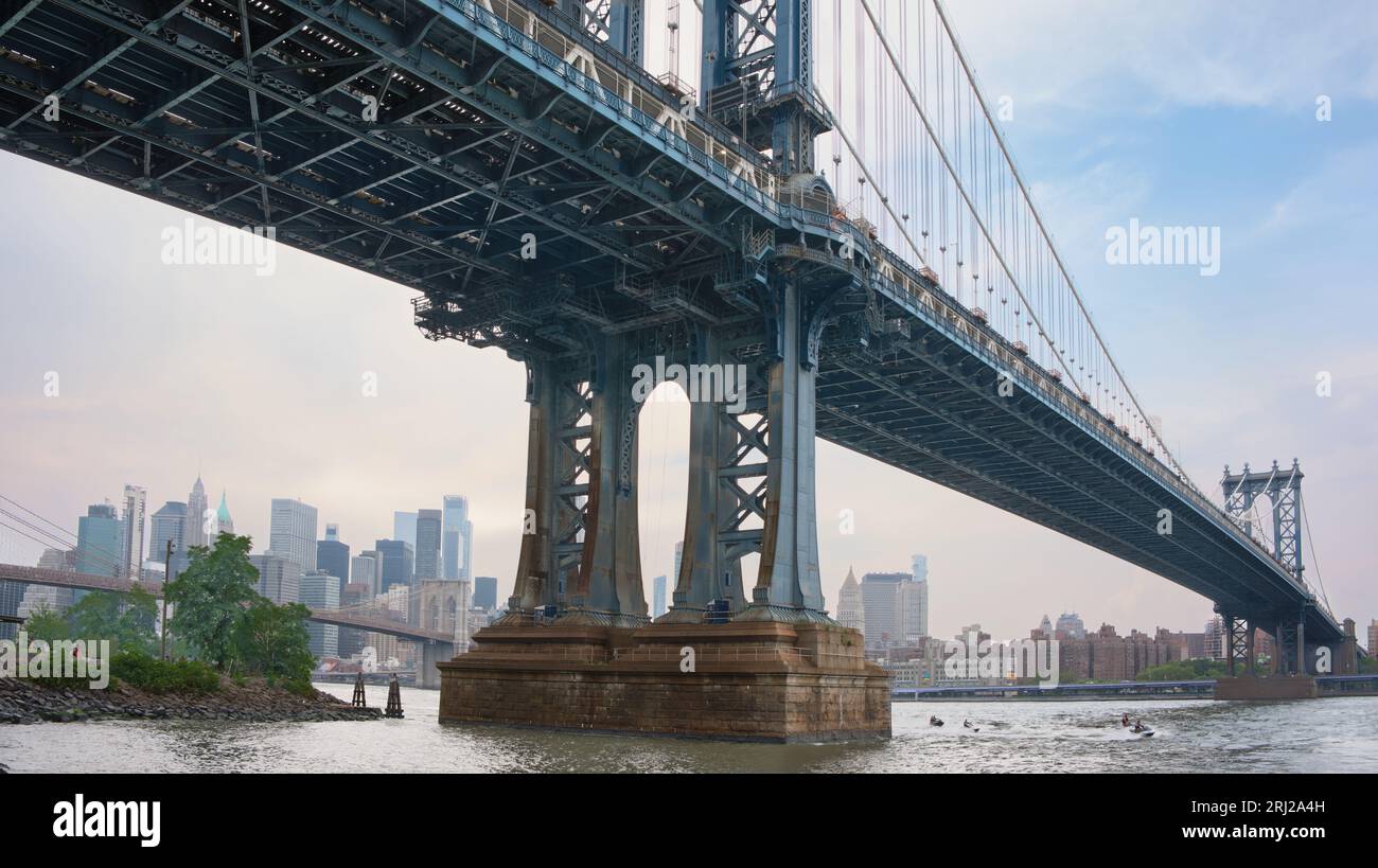 Manhattan Bridge von DUMBO, Brooklyn, New York City Stockfoto