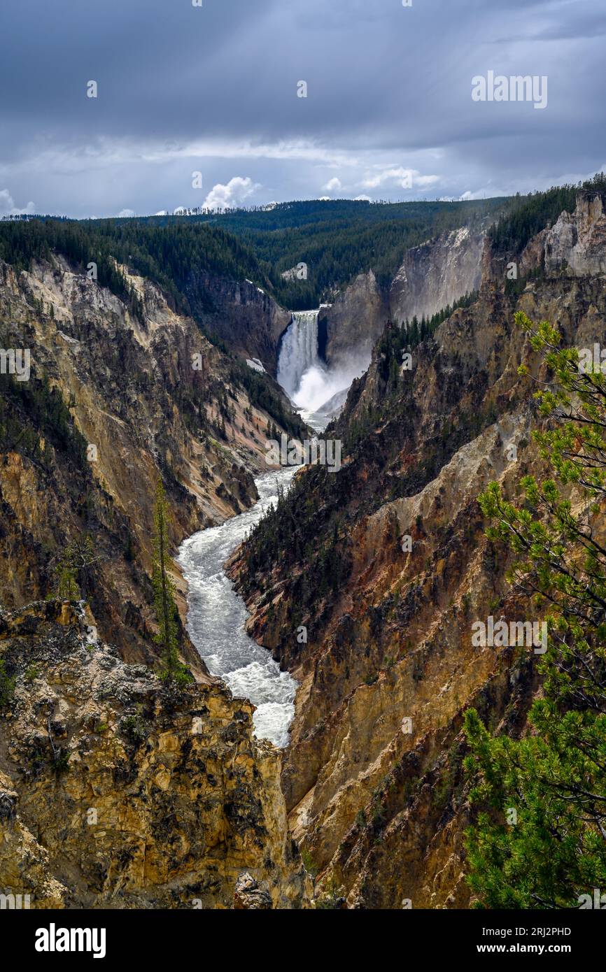14.6.22. Yellowstone-Nationalpark. Obere Wasserfälle. Stockfoto