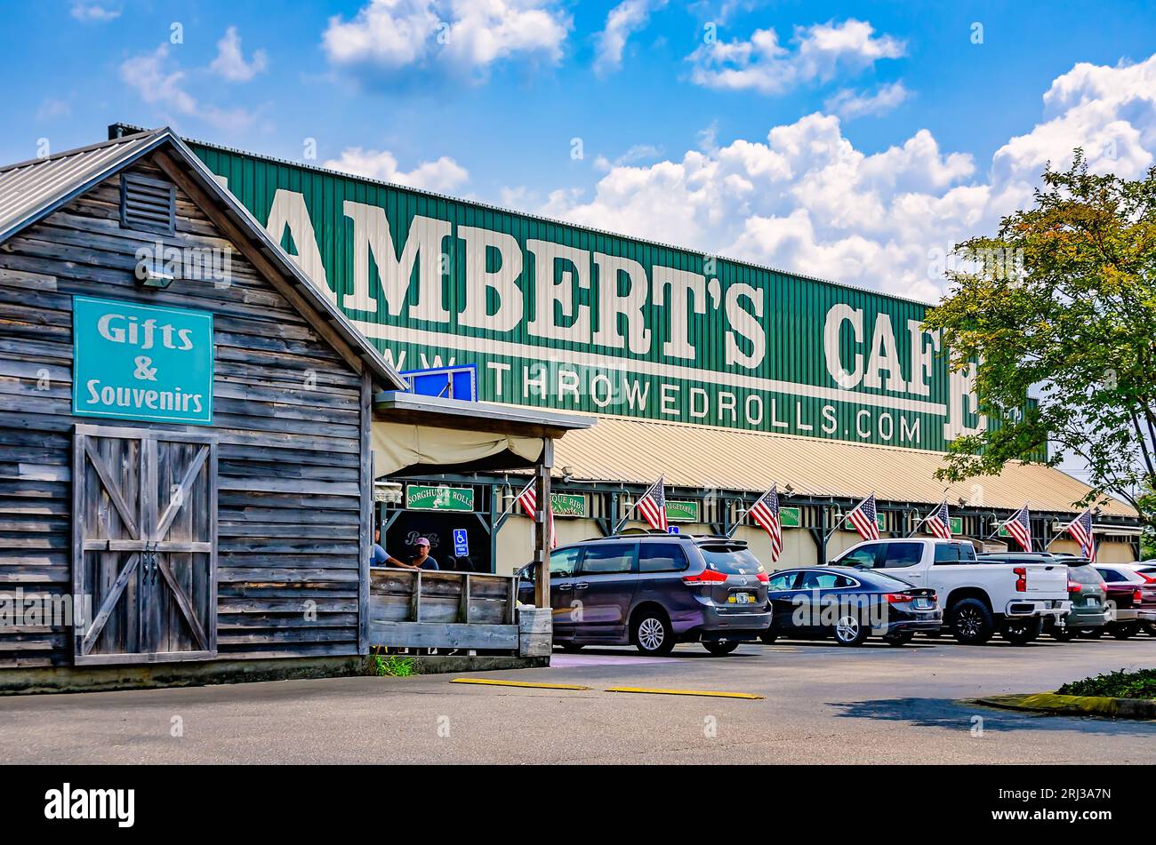 Lambert’s Cafe ist am 19. August 2023 in Foley, Alabama, abgebildet. Das familiengeführte Restaurant wurde 1942 in Missouri gegründet. Stockfoto