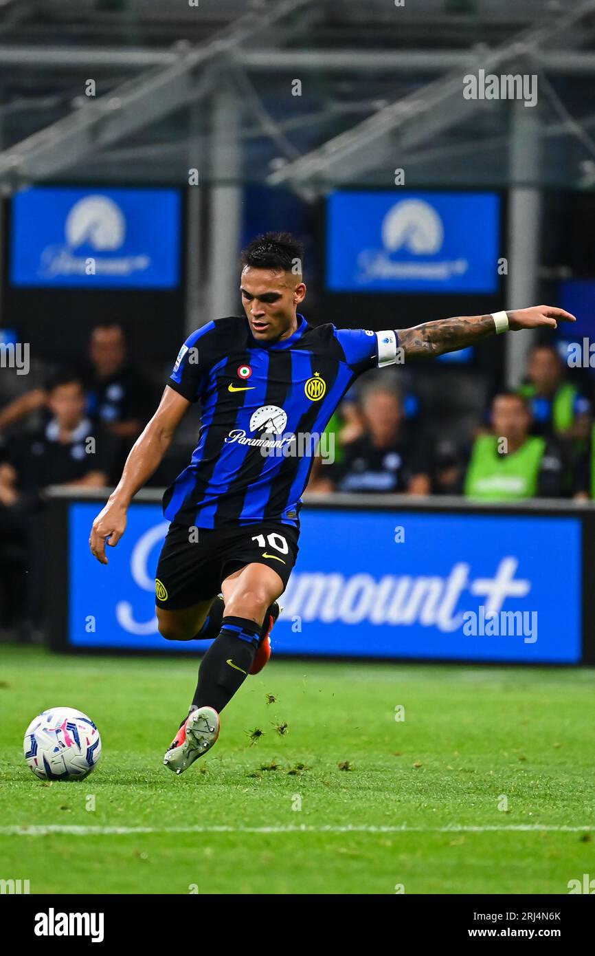 Lautaro Martinez vom FC Internazionale während des italienischen Fußballspiels Inter vs Monza im San Siro Stadion in Mailand am 19. August 2023 Stockfoto