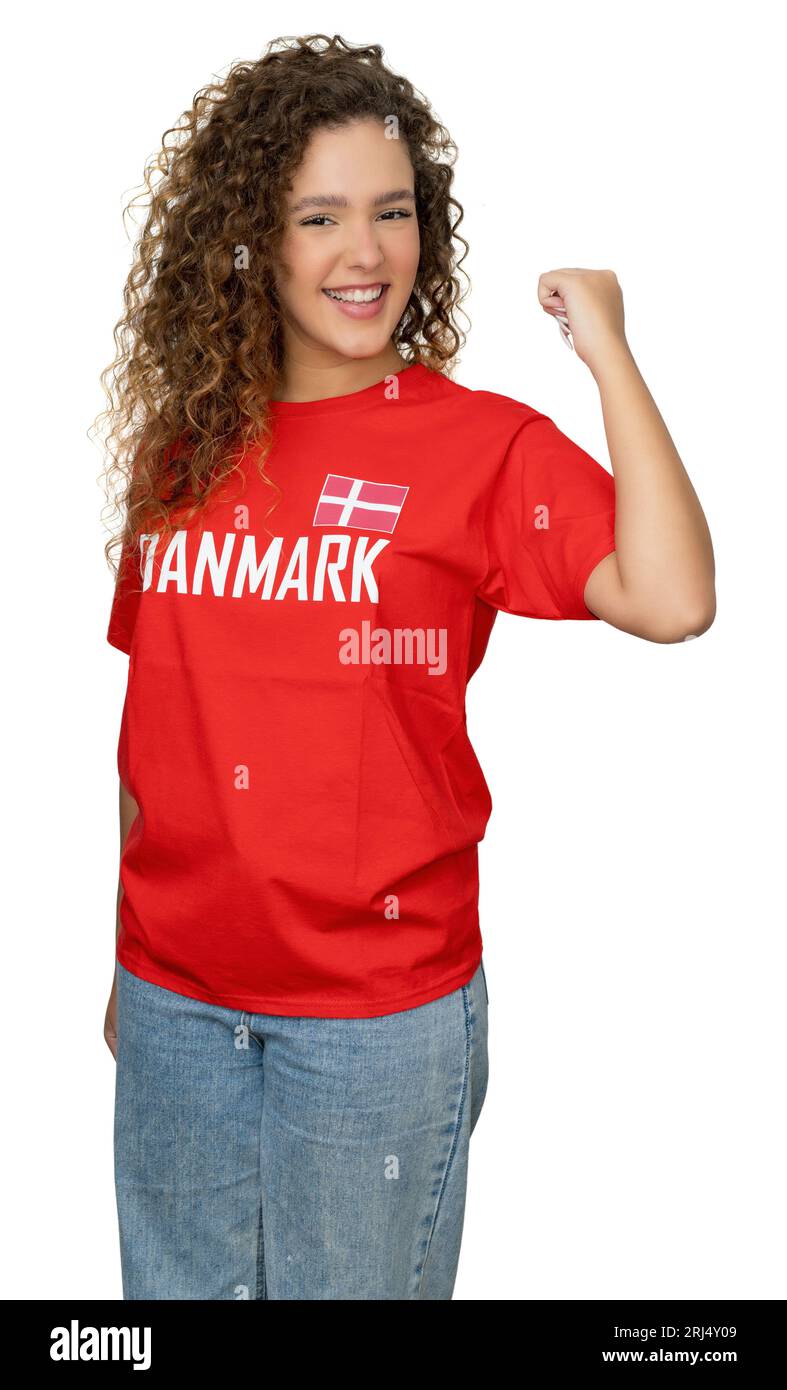 Fröhliche Fussballfans aus Dänemark mit rotem Trikot auf weißem Hintergrund als Ausschnitt Stockfoto