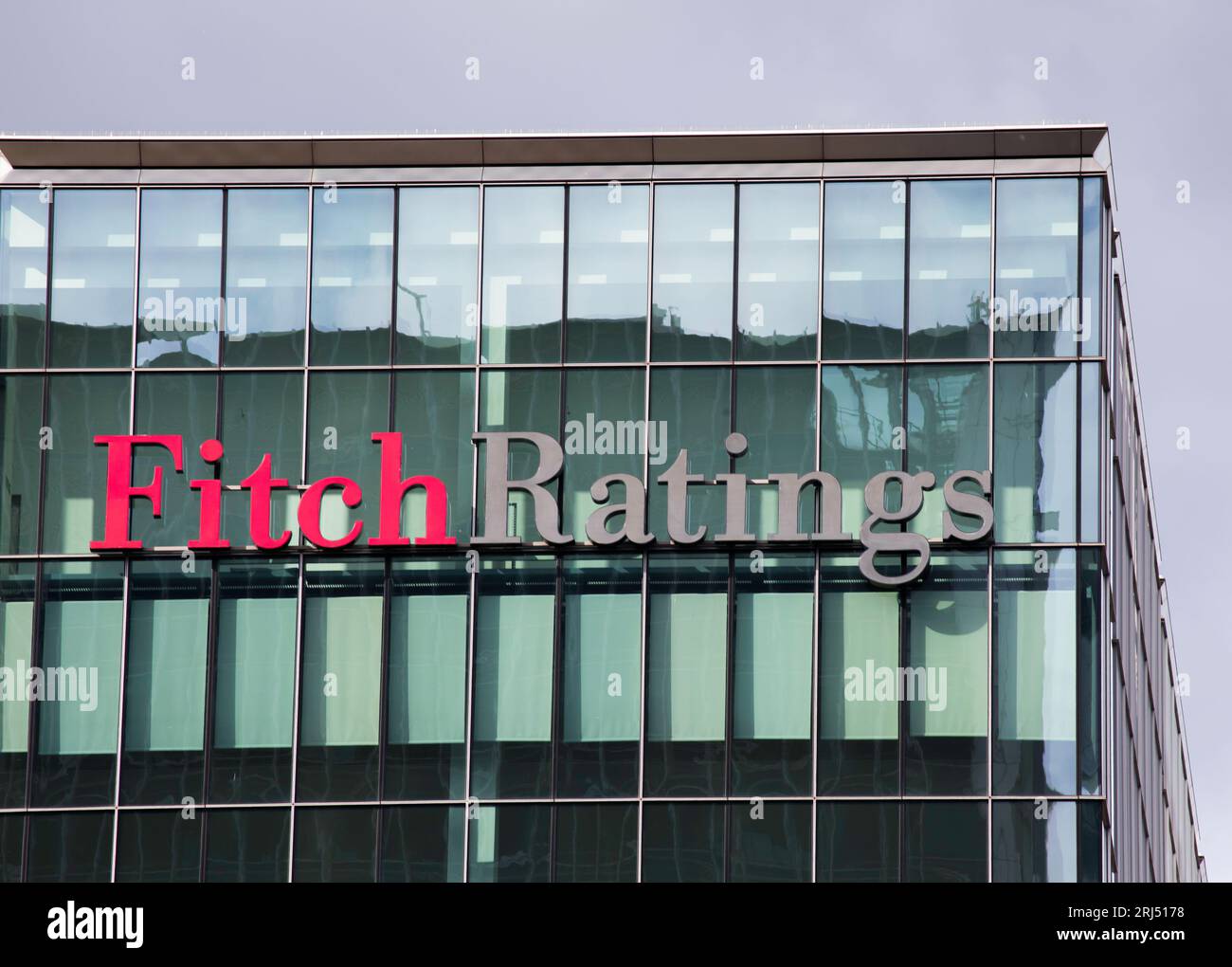 Fitch Ratings Logo - Hauptsitz London Canary Wharf Stockfoto