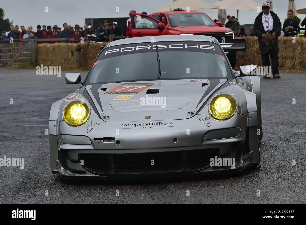 Paul McLean, Porsche 911 GT3 RSR, 75 Jahre Porsche, 60 Jahre 911, mit seiner ikonischen Form hat der 911 an fast jeder Form von mot teilgenommen Stockfoto