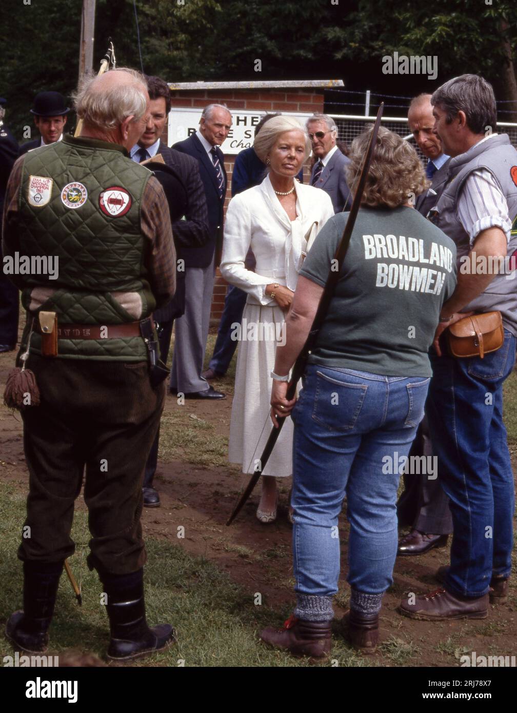 Die Herzogin von Kent mit Broadland Bowmen Bogenschützen bei der Royal Norfolk Show 28. Juni 1989 Foto des Henshaw Archivs Stockfoto