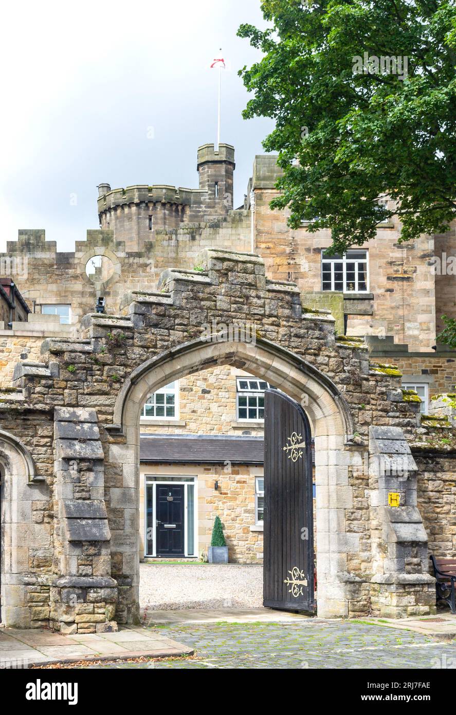 Stanhope Castle aus dem 18. Jahrhundert, Market Place, Stanhope, County Durham, England, Vereinigtes Königreich Stockfoto