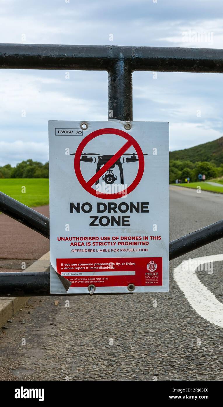 Unterschreiben Sie Informationen über No Drone Flying Around Arthur Seat, da es eine große Strafe geben würde, Edinburgh, Schottland, Großbritannien Stockfoto