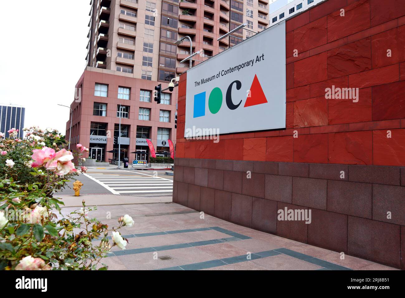 Los Angeles, Kalifornien: Blick auf das MOCA Museum of Contemporary Art in der 250 S Grand Ave, Los Angeles Stockfoto