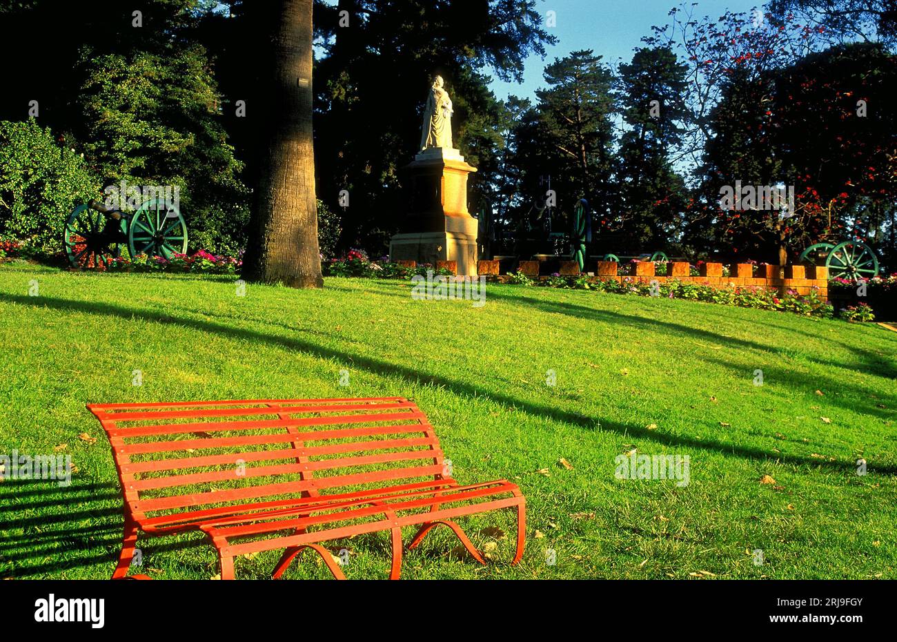 Rote Parkbank, Kings Park, Perth, Western Australia Stockfoto