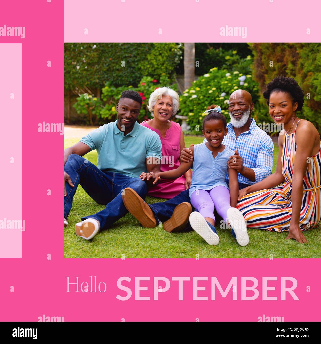 Komposition aus Hello september Text über afroamerikanische Mehrgenerationsfamilie im Garten Stockfoto