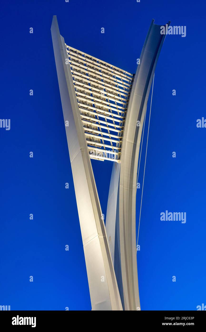Detail der Ennio Flaiano-Brücke bei Nacht, Pescara, Italien Stockfoto