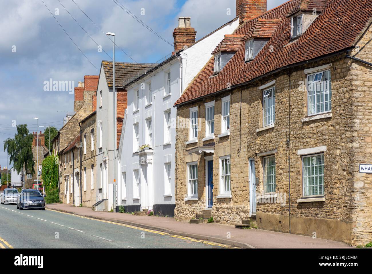 Historische Häuser, London Road, Old Stratford, Northamptonshire, England, Vereinigtes Königreich Stockfoto