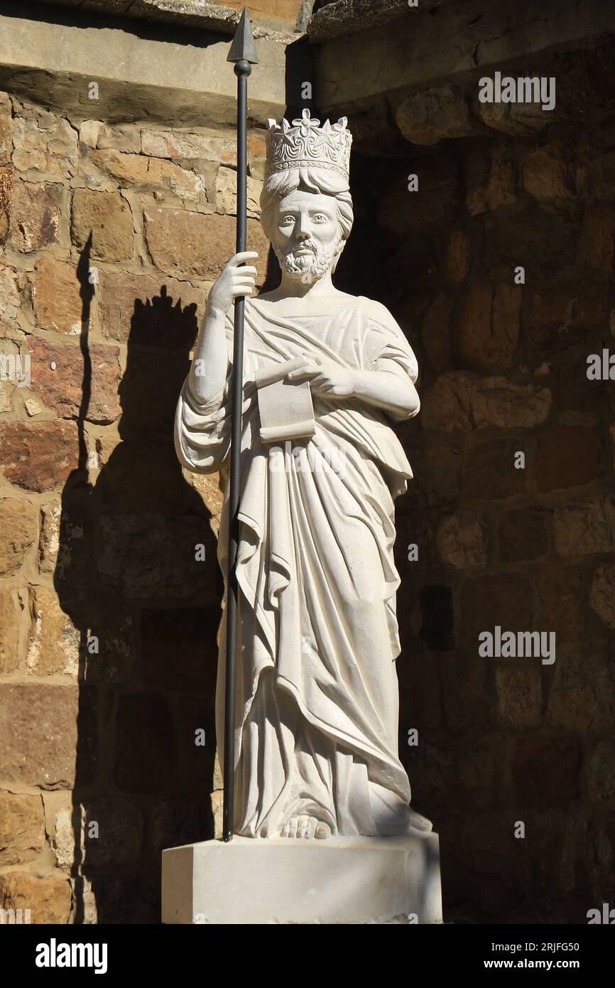 Statue des Heiligen Jude Thaddeus vor seiner Kirche im Libanon. Stockfoto