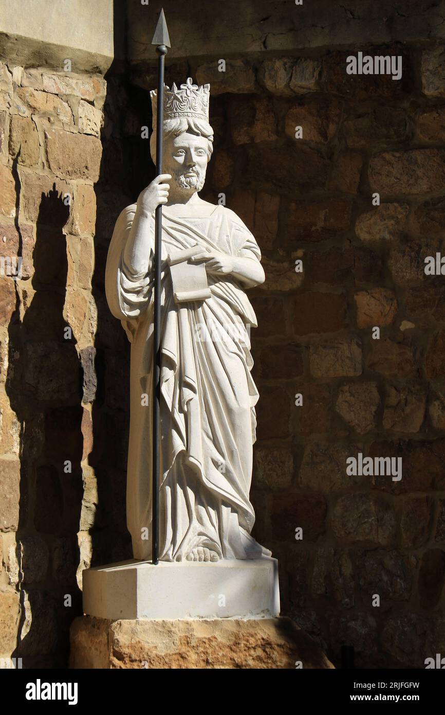 Statue des Heiligen Jude Thaddeus vor seiner Kirche im Libanon. Stockfoto