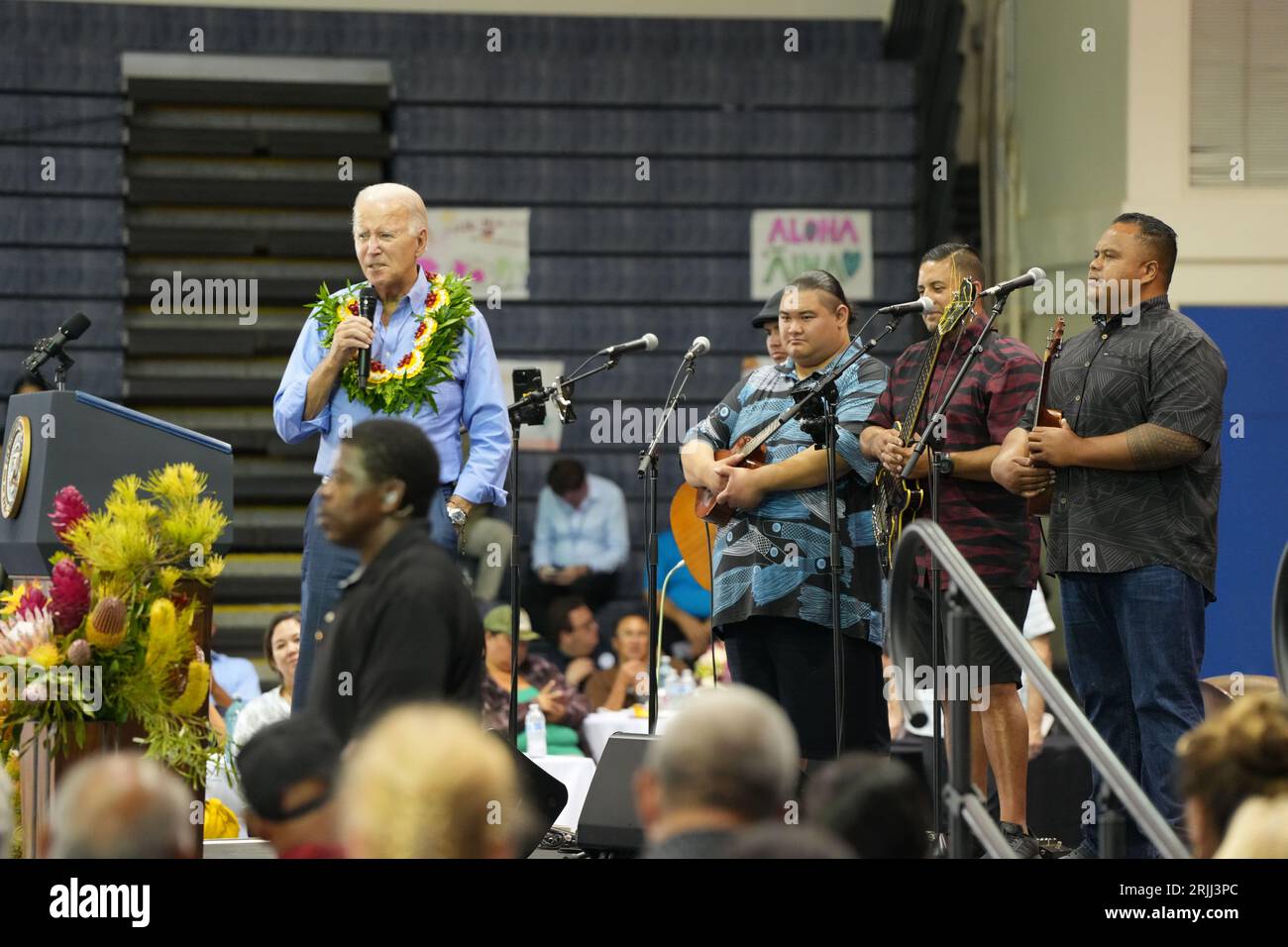 Maui, Hawaii (21. August 2023) – Präsident Biden spricht im Bürgerzentrum von Maui nach den Waldbränden in Hawaii. Stockfoto