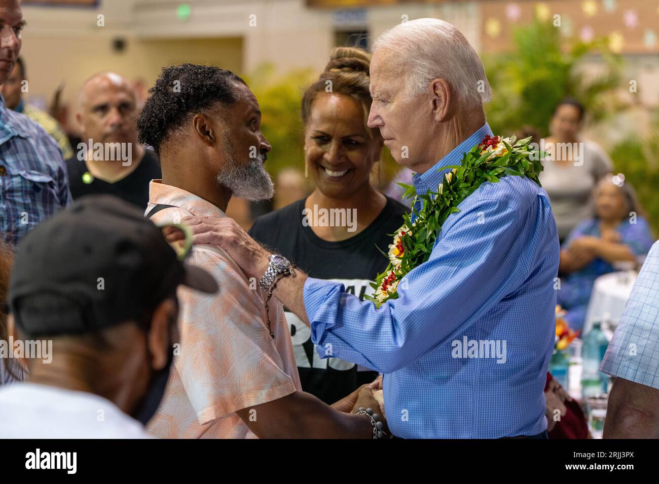 Maui, Hawaii (21. August 2023) – Präsident Biden spricht im Bürgerzentrum von Maui nach den Waldbränden in Hawaii. Stockfoto