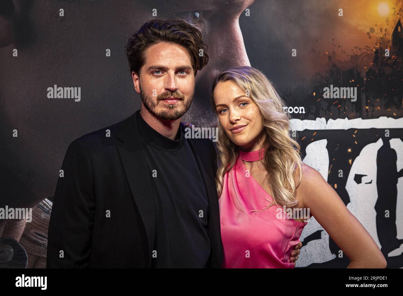 BARNEVELD - (von links nach rechts) Dorian Bindels und Niniane Everaert während der Pressekonferenz über 40-45 de Musical, eine Produktion, die sich auf den Zweiten Weltkrieg in den Niederlanden konzentriert. ANP RAMON VAN FLYMEN niederlande raus - belgien raus Stockfoto