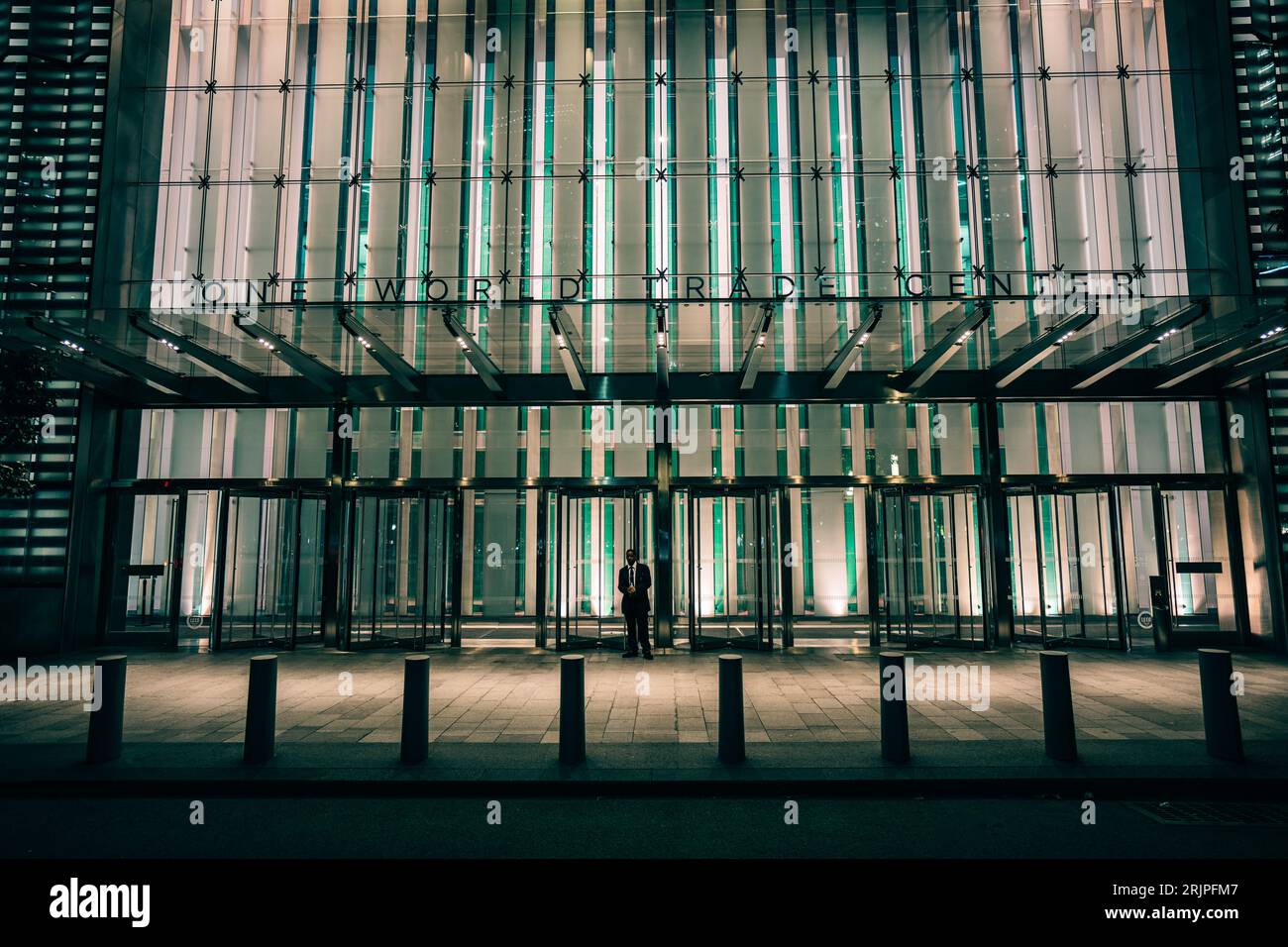 One World Trade Center-Fassade bei Nacht, Lower Manhattan, New York City Stockfoto