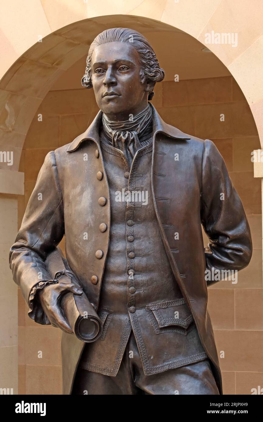 William Cavendish (1748–1811), 5. Duke of Devonshire Bronzestatue, George Street, Buxton, High Peak, Derbyshire, ENGLAND, VEREINIGTES KÖNIGREICH, SK17 6NG Stockfoto
