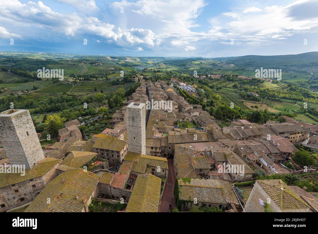 Panorama mit Landschaft von San Gimignano, gesehen vom höchsten Turm Torre Grosso Tuscany, Italien, Europa Stockfoto