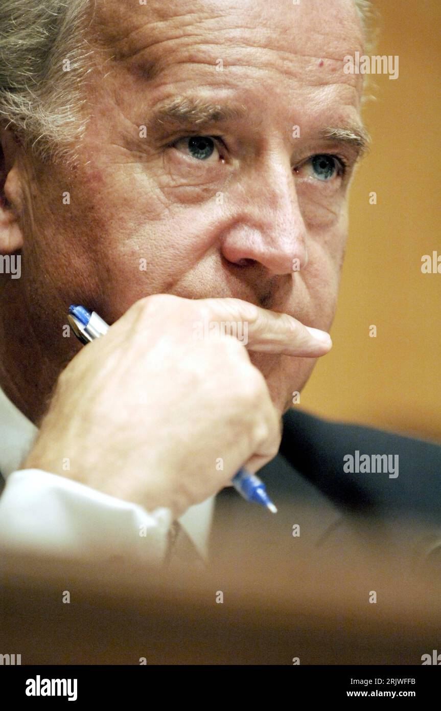 Joseph Biden USA/Demokraten/Senator Delaware während einer Sitzung des Senate Foreign Relations Committee in Washington DC - PUBLICATIONxNOTxINxCHN Stockfoto