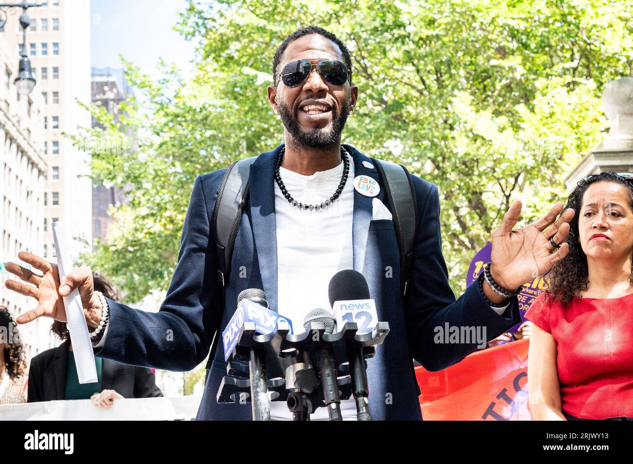 New York, Usa. August 2023. New York City Public Advocate Jumaane Williams spricht für mehr Transparenz durch das New York City Police Department (NYPD) durch den „How Many Stops Act“, der derzeit vom New York City Council in New York City geprüft wird. Quelle: SOPA Images Limited/Alamy Live News Stockfoto