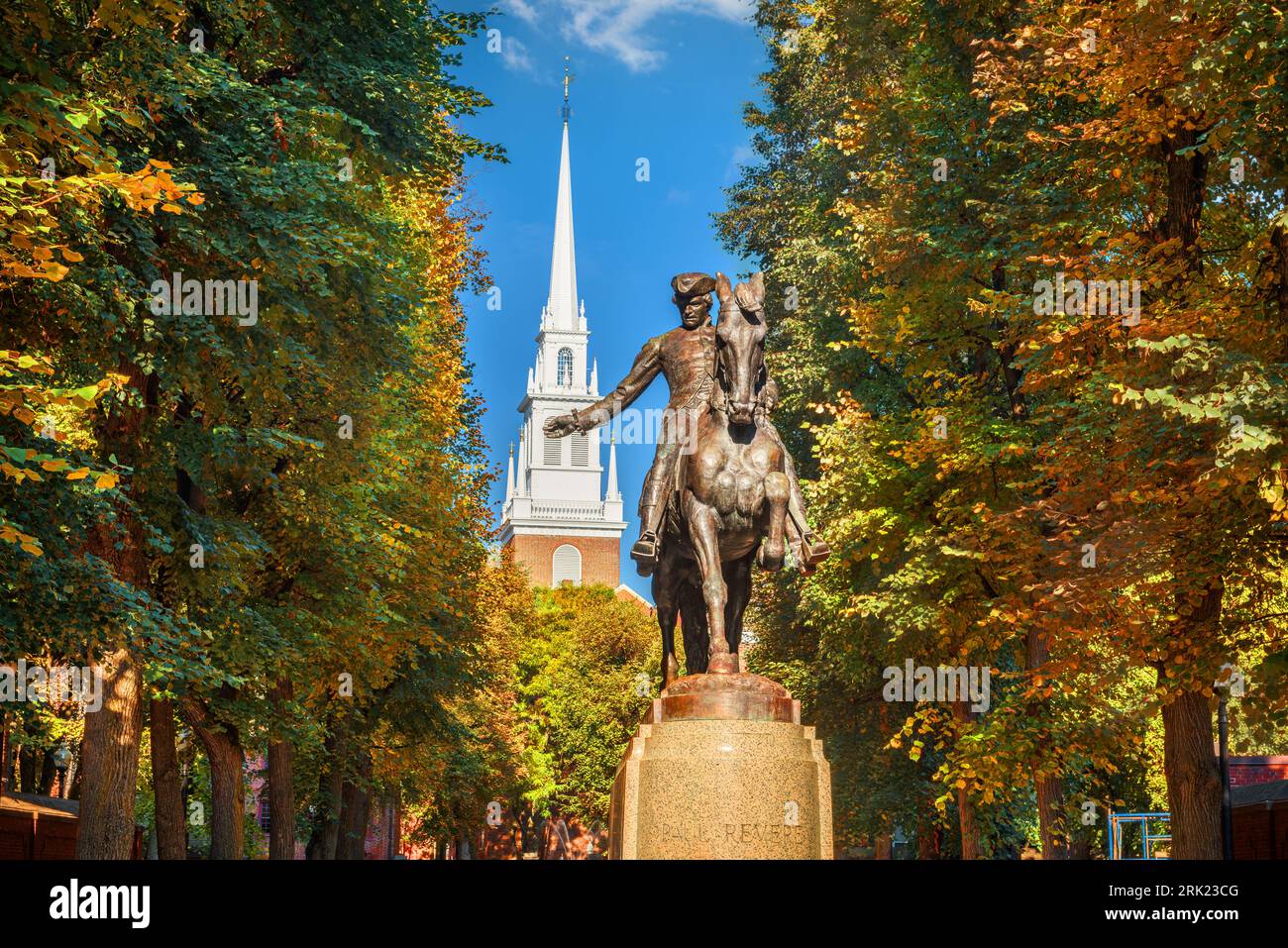 Boston, Massachusetts, USA im Herbst am Paul Revere Monument. Stockfoto