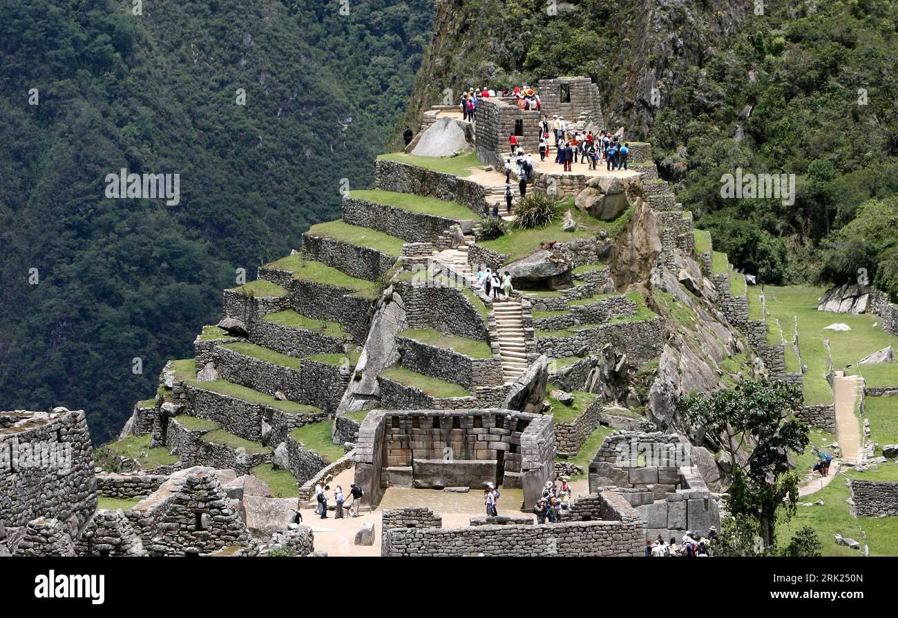 Bildnummer: 53114194 Datum: 28.11.2008 Copyright: imago/Xinhua Ruinen der Inka-Siedlung Machu Picchu in Peru - PUBLICATIONxNOTxINxCHN, Landschaft , Personen; 2008, Machu Picchu, Peru, Festung, Sehenswürdigkeit; , quer, Kbdig, total, , Reisen, Südamerika Bildnummer 53114194 Datum 28 11 2008 Copyright Imago XINHUA Ruinen die Inka Siedlung Machu Picchu in Peru PUBLICATIONxNOTxINxCHN Landschaft Menschen 2008 Machu Picchu Peru Festung Landmark horizontal Kbdig Long Shot Reisen Südamerika Stockfoto