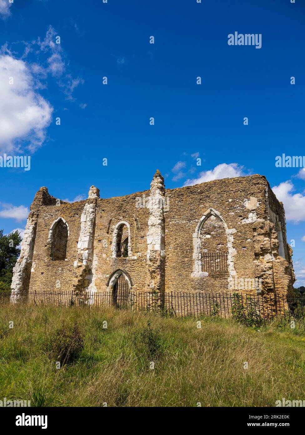 Ruined Chapel, St Catherine Hill and Chapel, Guildford, Surrey, England, Vereinigtes Königreich, GB. Stockfoto