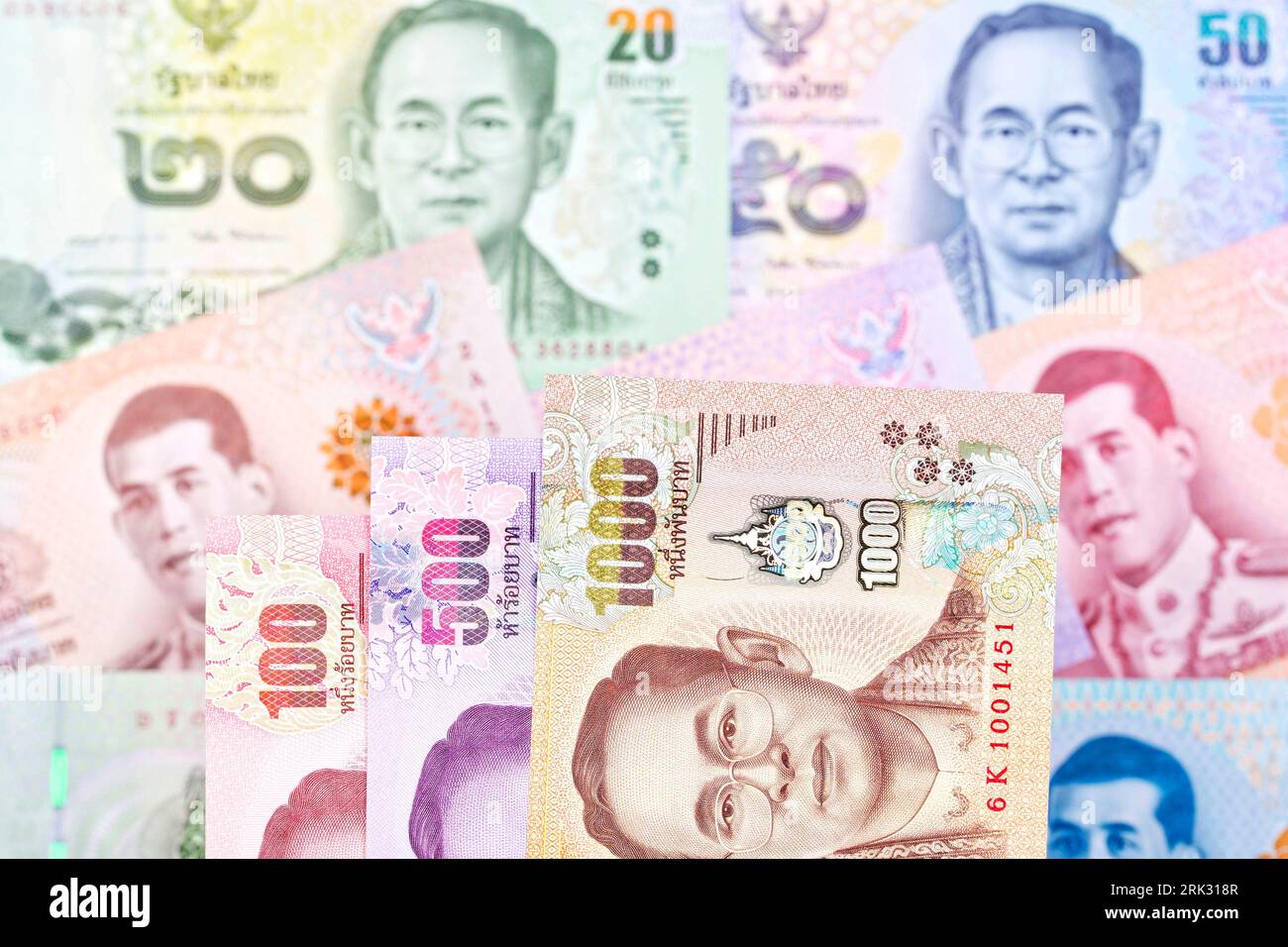 Thailändisches Geld - ein geschäftlicher Hintergrund Stockfoto