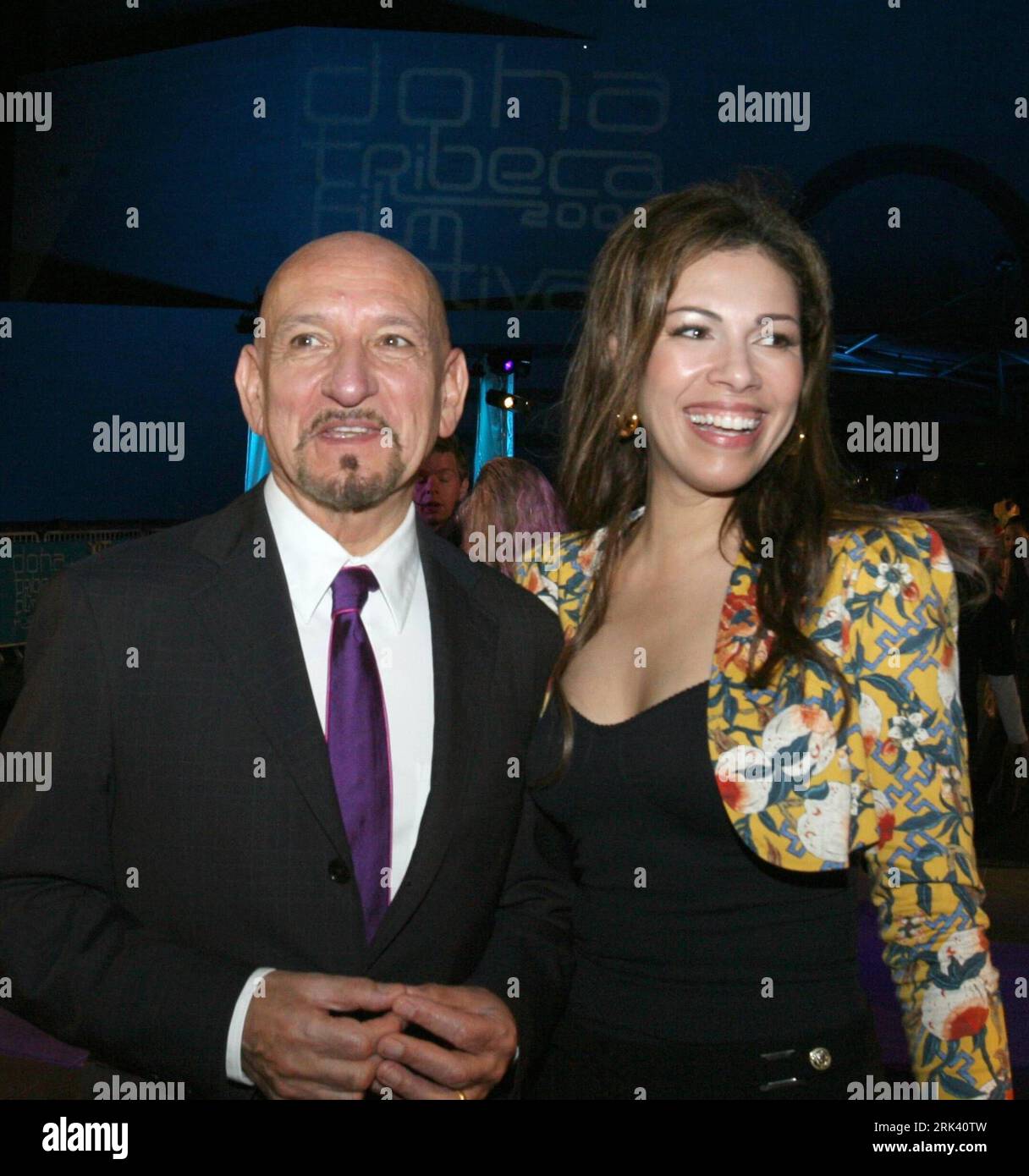 Bildnummer: 53565893 Datum: 30.10.2009 Copyright: imago/Xinhua (091031) -- Okt. 31, 2009 (Xinhua) -- Oscar-Gewinner Sir Ben Kingsley und seine Frau Daniela Lavender spazieren auf dem roten Teppich vor der Vorführung des Films Cairo Times während des laufenden Doha Tribeca Film Festivals, Doha, Katar, 30. Okt. 2009. (Xinhua/Maneesh Bakshi) (2)QATAR-DOHA-TRIBECA FILM Festival PUBLICATIONxNOTxINxCHN Doha Filmfestival People Film Tribeca kbdig xub 2009 Quadrat Premiumd o0 Cairo Time, Frau, Familie, Ehefrau Bildnummer 53565893 Datum 30 10 2009 Copyright Imago XINHUA OCT 31 2009 XINHUA Oscar Wi Stockfoto