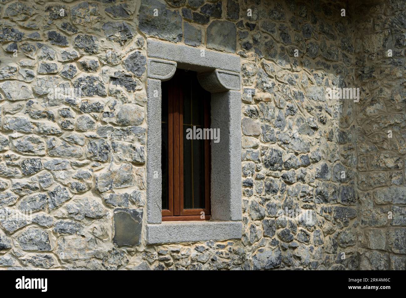 Teil der katholischen Kirche von Theth, Albanien - Steinkirche aus dem späten 19. Jahrhundert Stockfoto