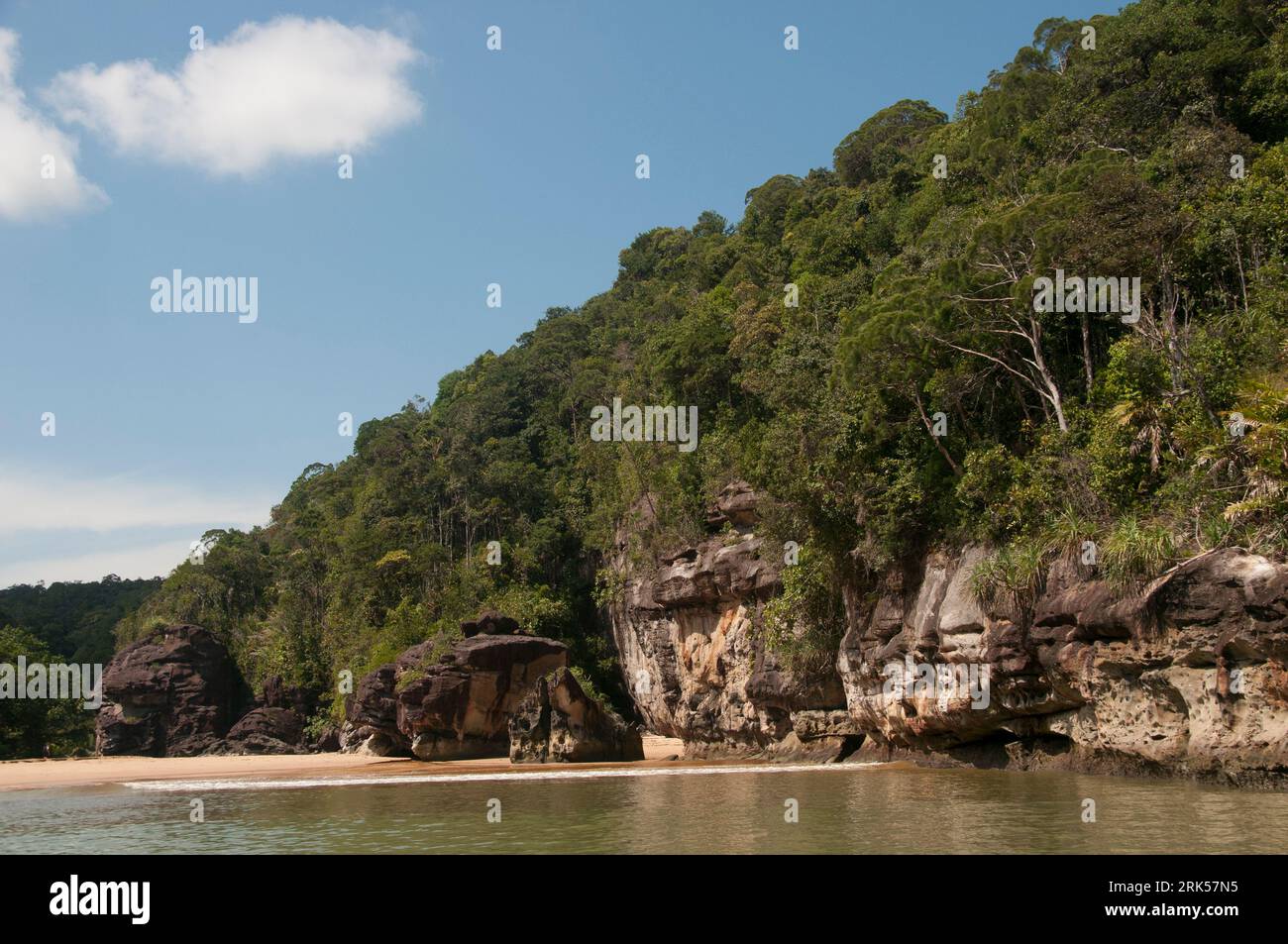 Abgeschiedene Buchten und Strände des Bako Nationalparks, außerhalb von Kuching, Sarawak, Malaysian Borneo Stockfoto