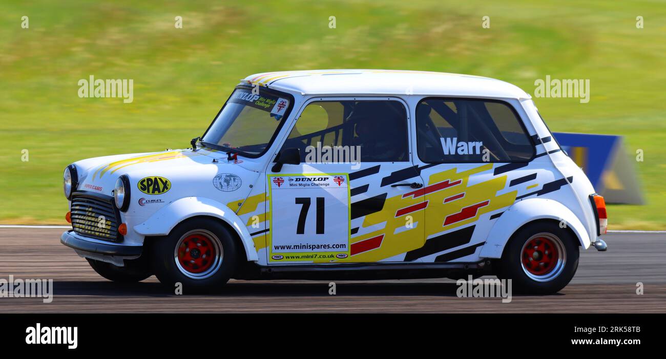 BTCC-TREFFEN BEI THRUXTON 2023 MINI'S Stockfoto