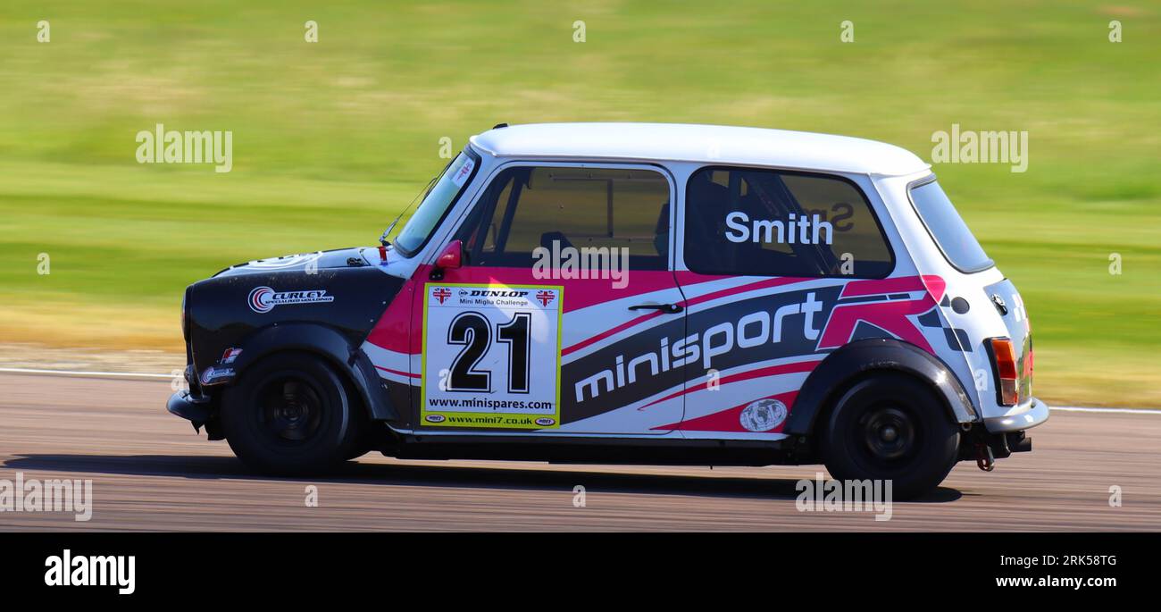 BTCC-TREFFEN BEI THRUXTON 2023 MINI'S Stockfoto