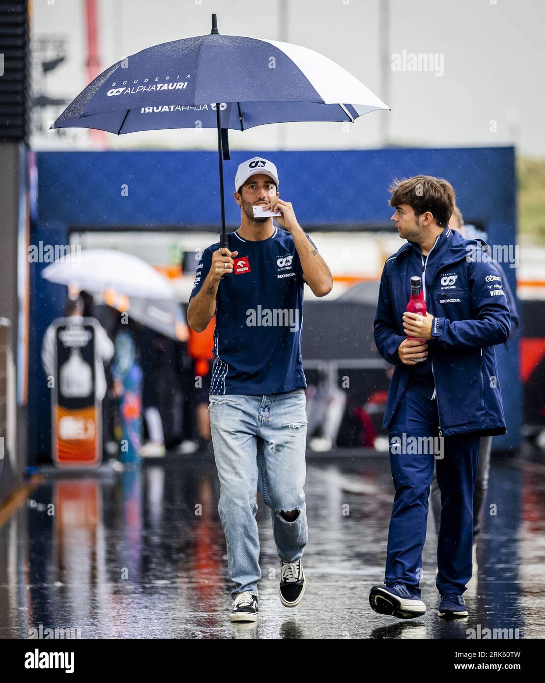 Zandvoort, Netherlands. 24th Aug, 2023. ZANDVOORT - Daniel Ricciardo (AlphaTauri) on track at Circuit Zandvoort ahead of the F1 Grand Prix of the Netherlands on August 24, 2023 in Zandvoort, Netherlands. ANP REMKO DE WAAL Stockfoto