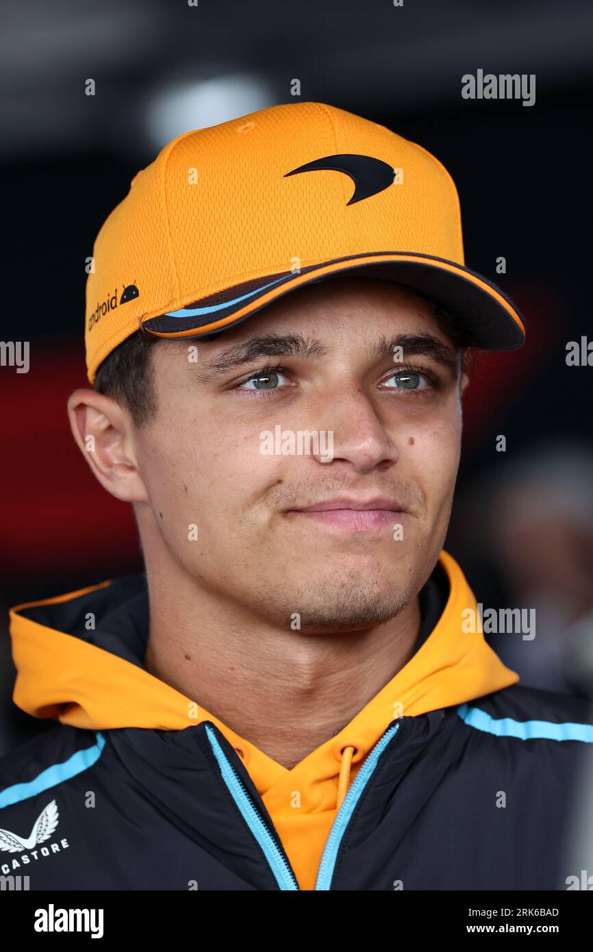 Zandvoort, Niederlande. August 2023. Lando Norris (GBR) McLaren. Formel-1-Weltmeisterschaft, Rd 14, großer Preis der Niederlande, Donnerstag, 24. August 2023. Zandvoort, Niederlande. Quelle: James Moy/Alamy Live News Stockfoto