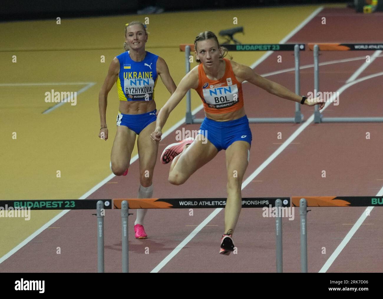 Femke BOL von NED Heat 2 Halbfinale 400 METER HÜRDEN FRAUEN bei den