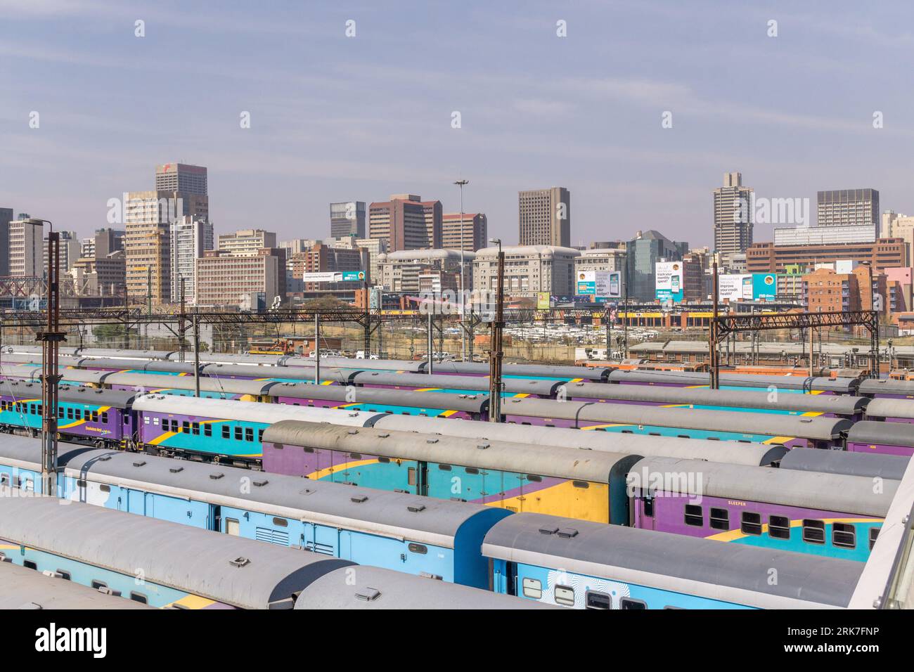 Der Central Park Bahnhof in der Innenstadt von Johannesburg Stockfoto