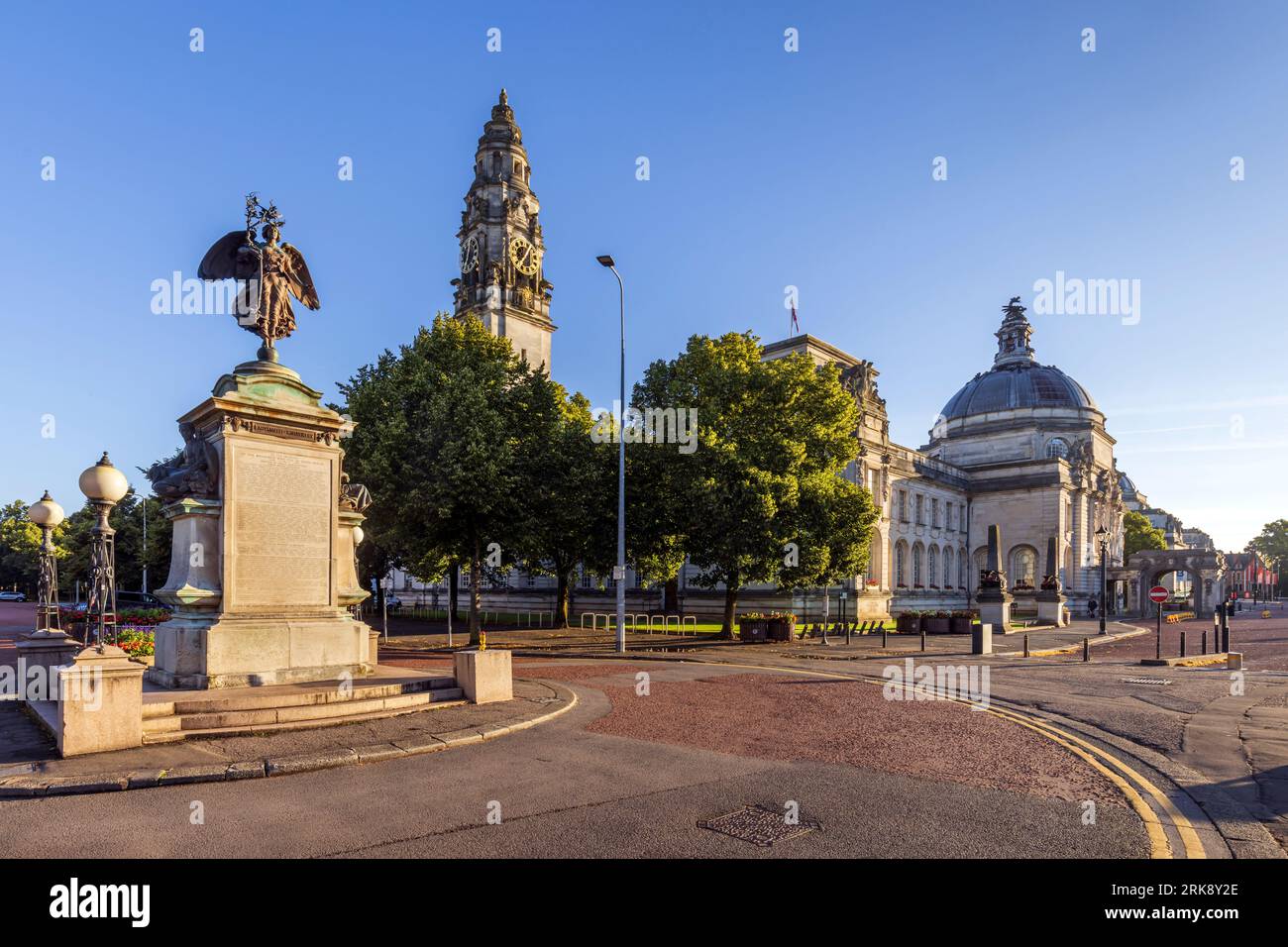 Cardiff City Hall, ein denkmalgeschütztes Gebäude im Cathays Park, Cardiff, Wales Stockfoto