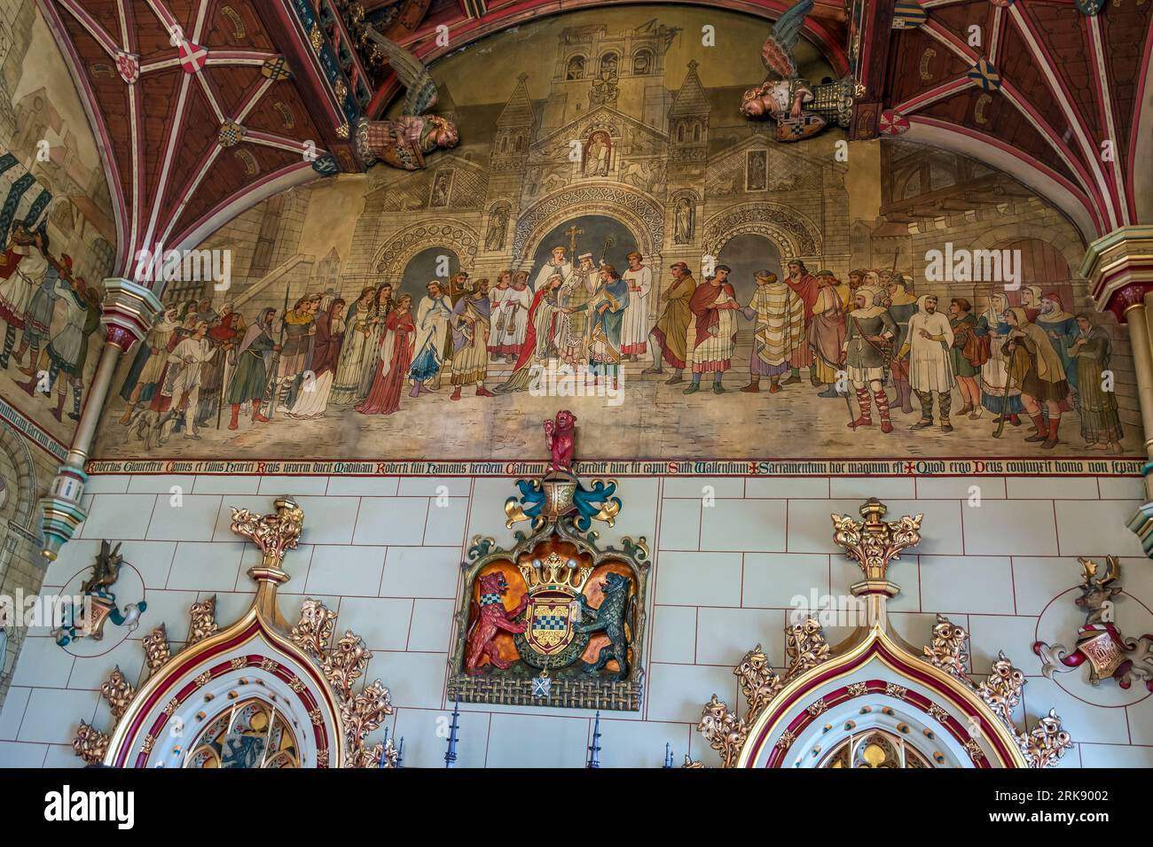 Das Innere von Cardiff Castle. Dieses wunderschön eingerichtete Zimmer ist der Bankettsaal. Stockfoto