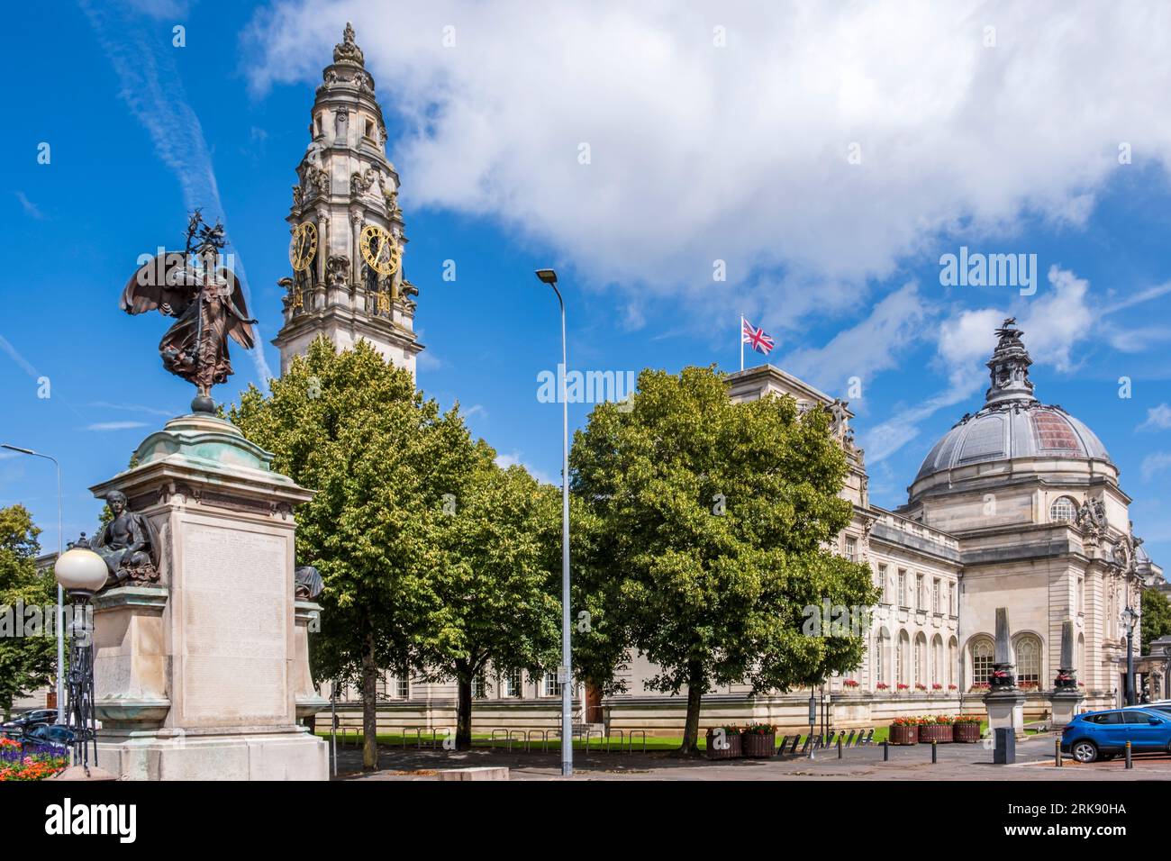 Cardiff City Hall, ein denkmalgeschütztes Gebäude im Cathays Park, Cardiff, Wales Stockfoto