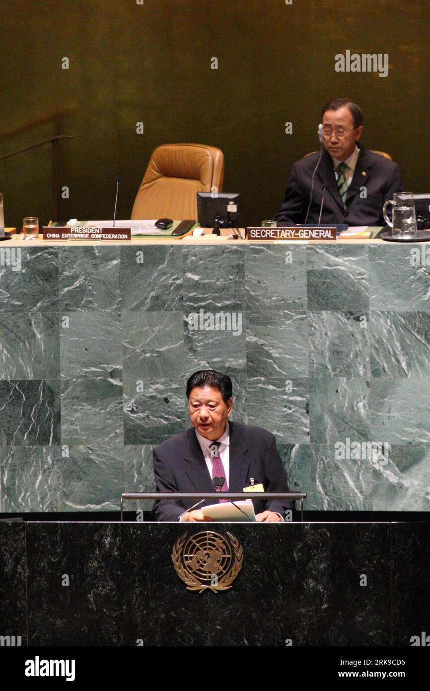 Bildnummer: 54167575 Datum: 23.06.2010 Copyright: imago/Xinhua (100624) -- NEW YORK, 24. Juni 2010 (Xinhua) -- Wang Zhongyu (Bottom), Präsident der China Enterprise confederation und auch Präsident der China Entrepreneurs Association, spricht am 23. Juni 2010 im UN-Hauptquartier in New York, USA, an dem UN Global Compact Leaders Summit 2010. Der im Juli 2000 ins Leben gerufene Global Compact ist eine auf Prinzipien basierende UN-Initiative, die sowohl als politische Plattform als auch als praktischer Rahmen für Unternehmen dient, die sich für Nachhaltigkeit und verantwortungsvolle Geschäftspraktiken einsetzen. (Xinh Stockfoto